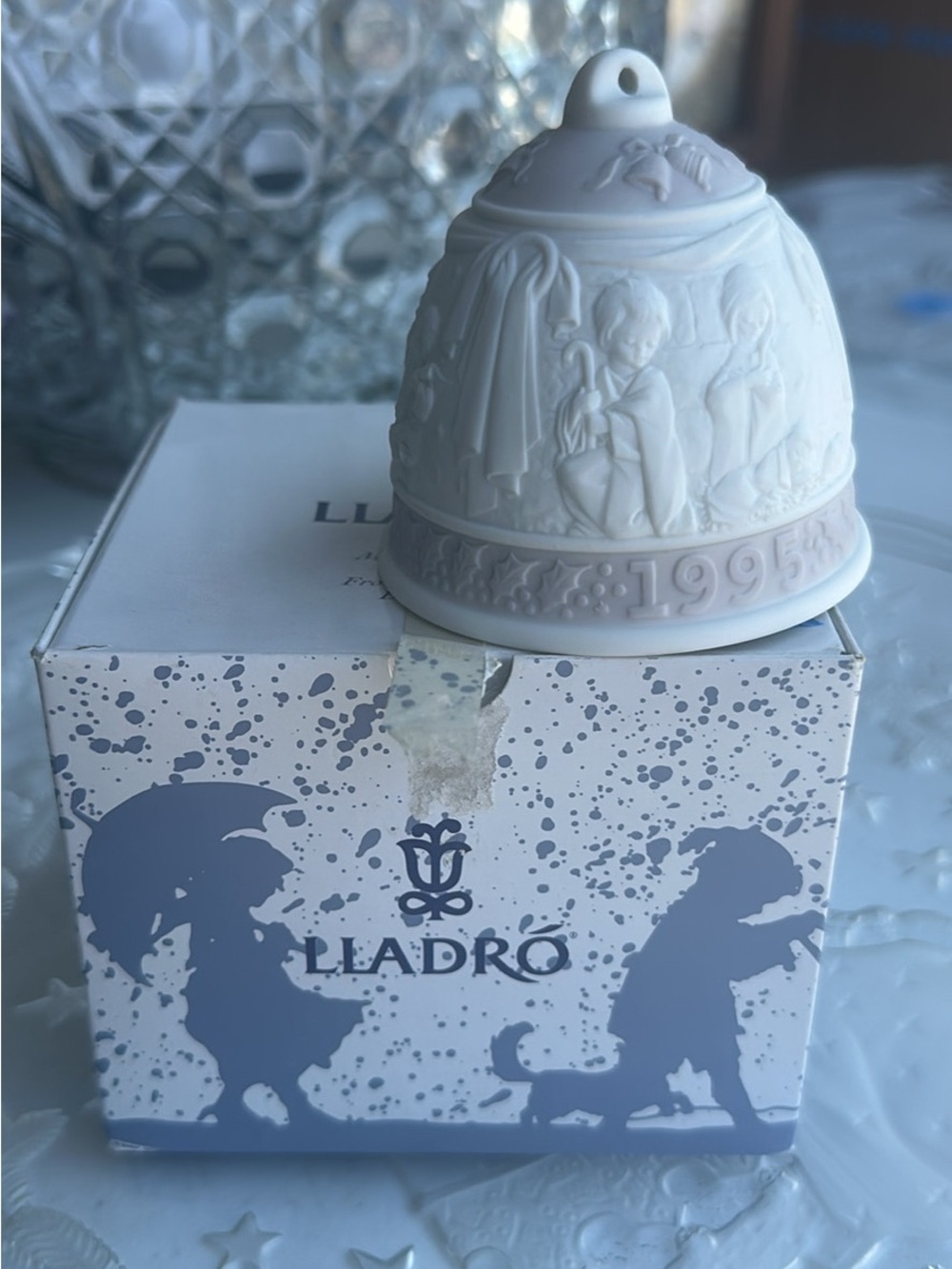 Vintage LLADRO White Porcelain 1995 Bell Ornament